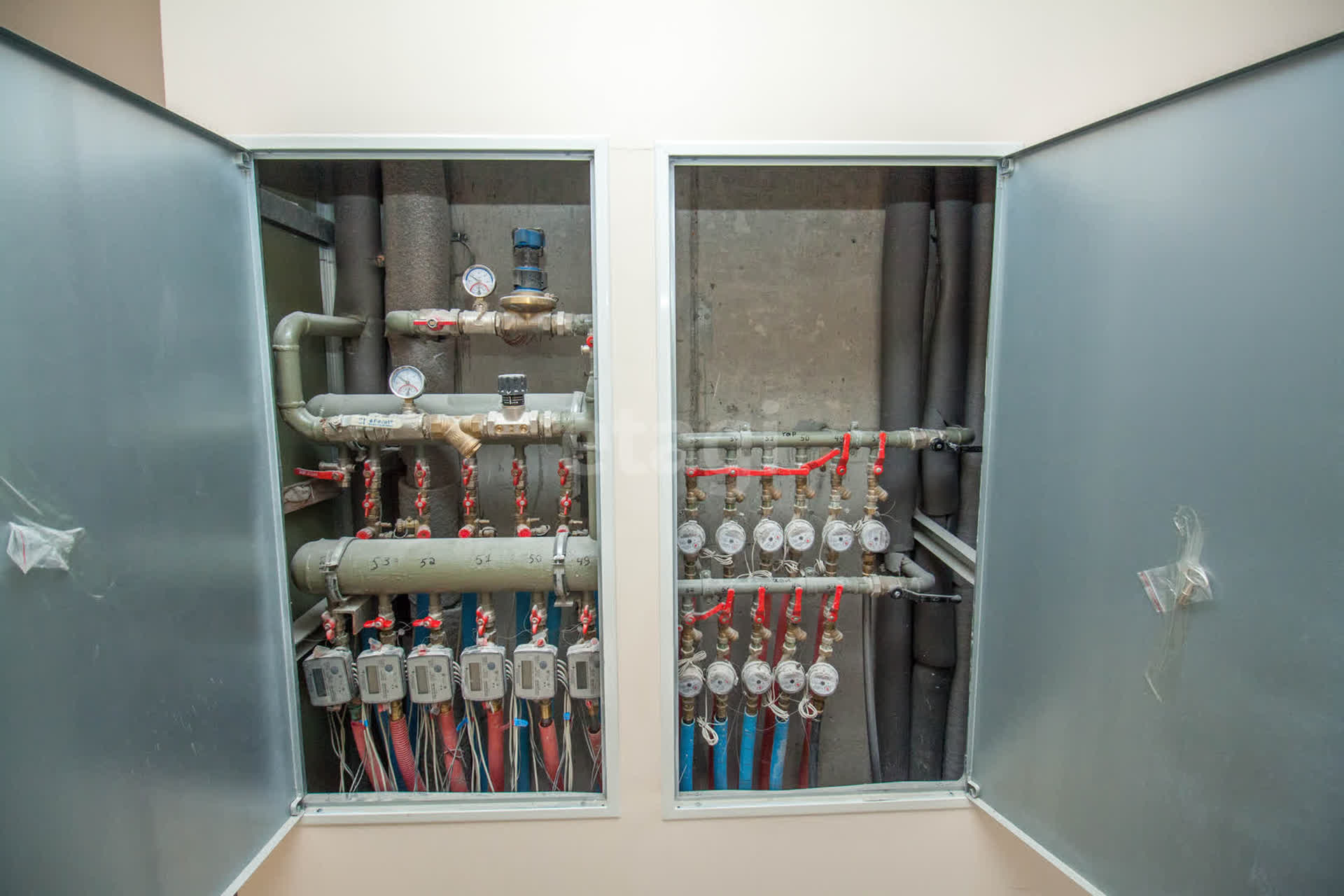 Продажа 2-комнатной квартиры, Южно-Сахалинск, Сахалинская область,  Южно-Сахалинск