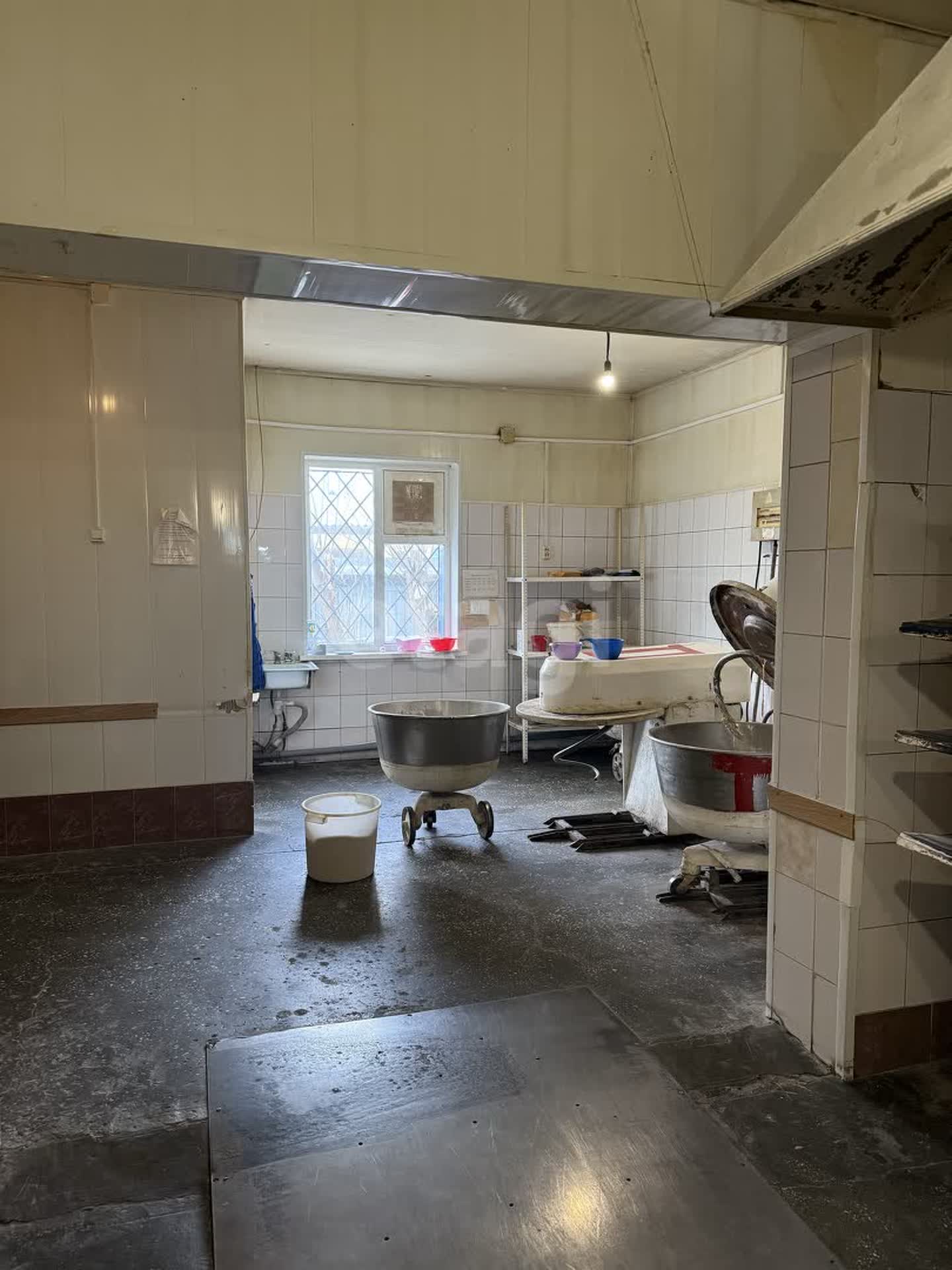 Продажа коммерческой недвижимости, 233м <sup>2</sup>, Улан-Удэ, Бурятия,  Улан-Удэ