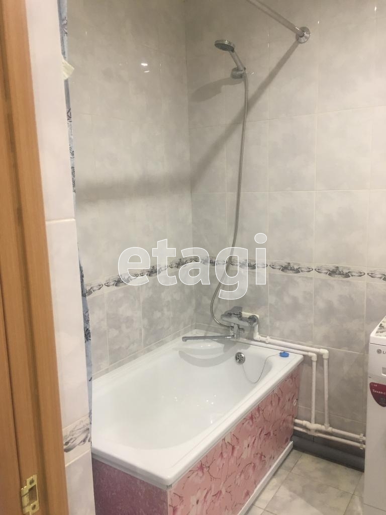 Продажа 2-комнатной квартиры, Южно-Сахалинск, Сахалинская область,  Южно-Сахалинск