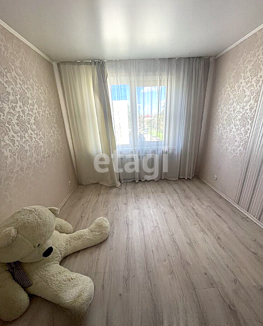 Продажа 3-комнатной квартиры, Южно-Сахалинск, Сахалинская область,  Южно-Сахалинск