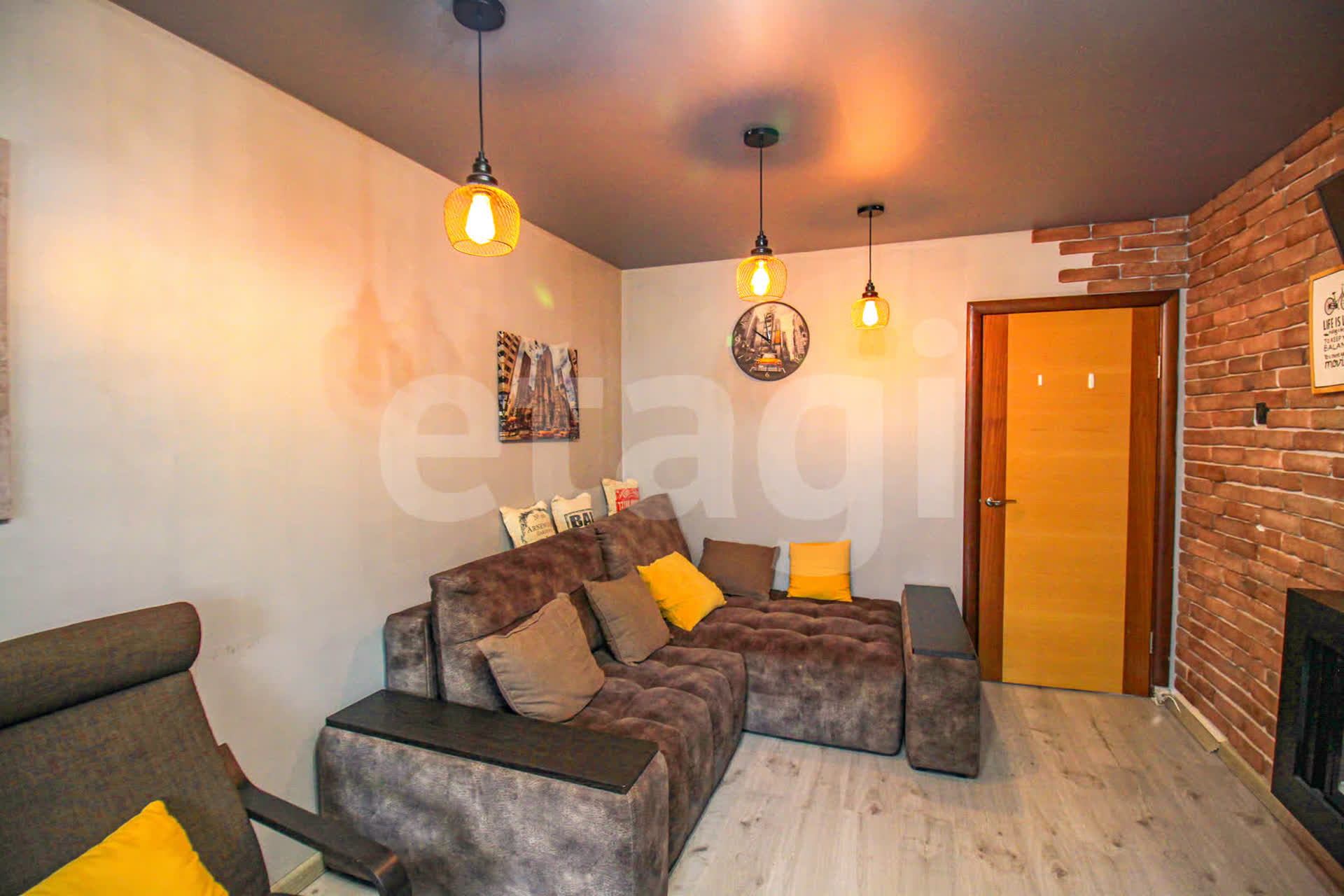 Продажа 2-комнатной квартиры, Южно-Сахалинск, Сахалинская область,  Южно-Сахалинск