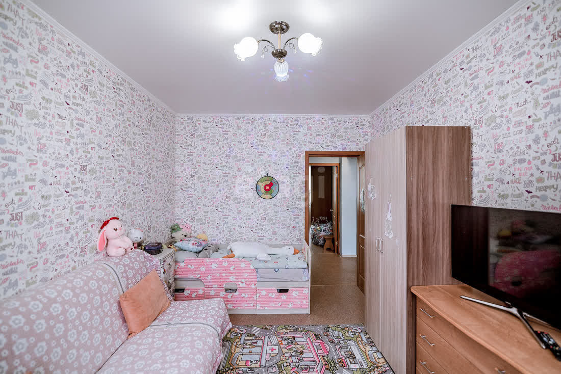 Продажа 3-комнатной квартиры, Южно-Сахалинск, Сахалинская область,  Южно-Сахалинск