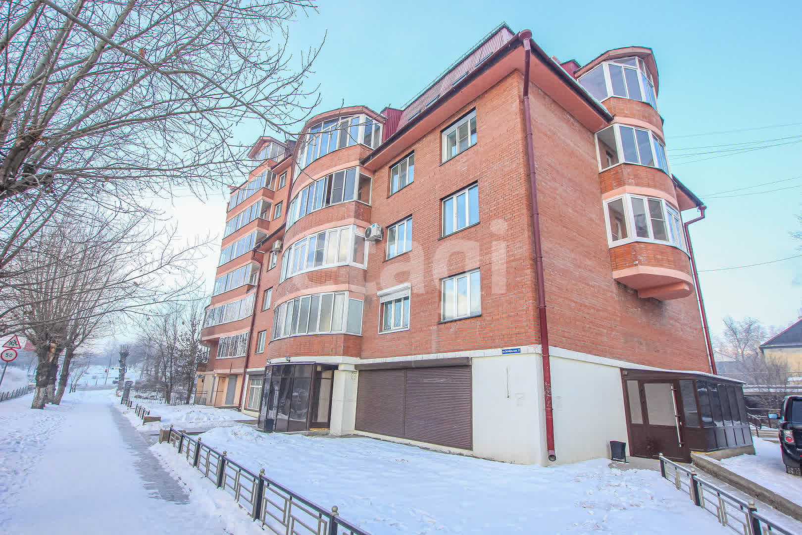 Продажа коммерческой недвижимости, 230м <sup>2</sup>, Улан-Удэ, Бурятия,  Улан-Удэ