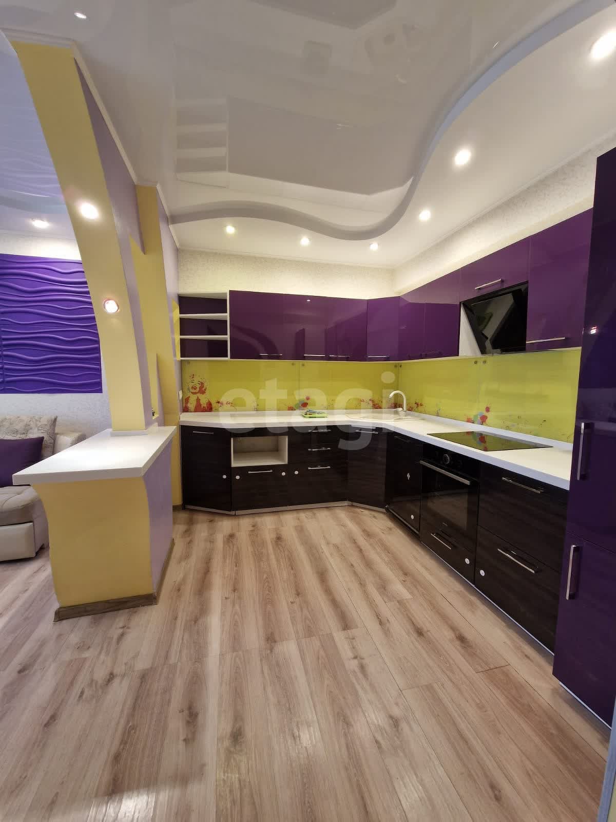 Продажа 2-комнатной квартиры, Южно-Сахалинск, Сахалинская область,  Южно-Сахалинск