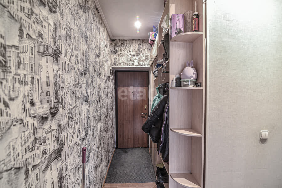 Продажа 2-комнатной квартиры, Южно-Сахалинск, Сахалинская область,  Южно-Сахалинск