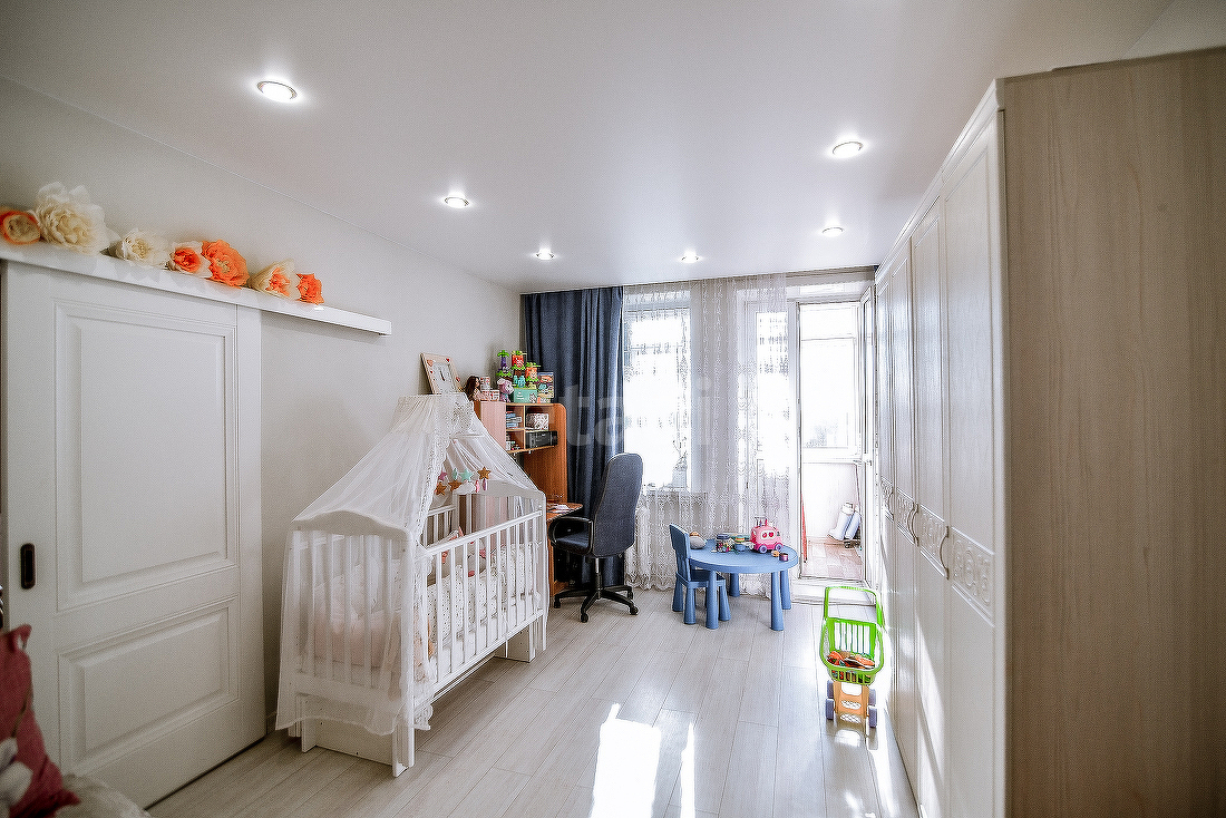 Продажа 2-комнатной квартиры, Южно-Сахалинск, Сахалинская область,  Южно-Сахалинск