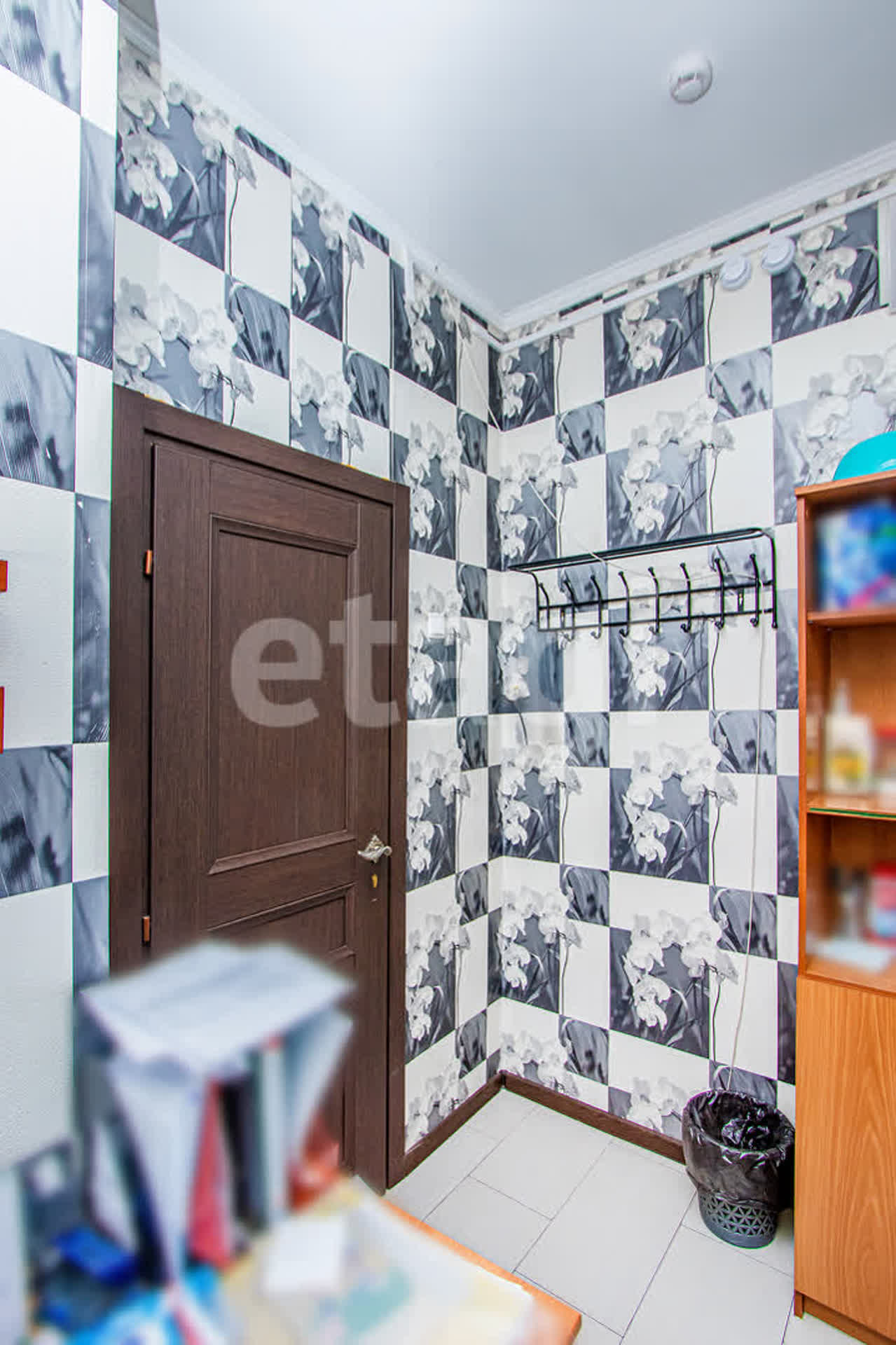 Продажа коммерческой недвижимости, 66м <sup>2</sup>, Улан-Удэ, Бурятия,  Улан-Удэ