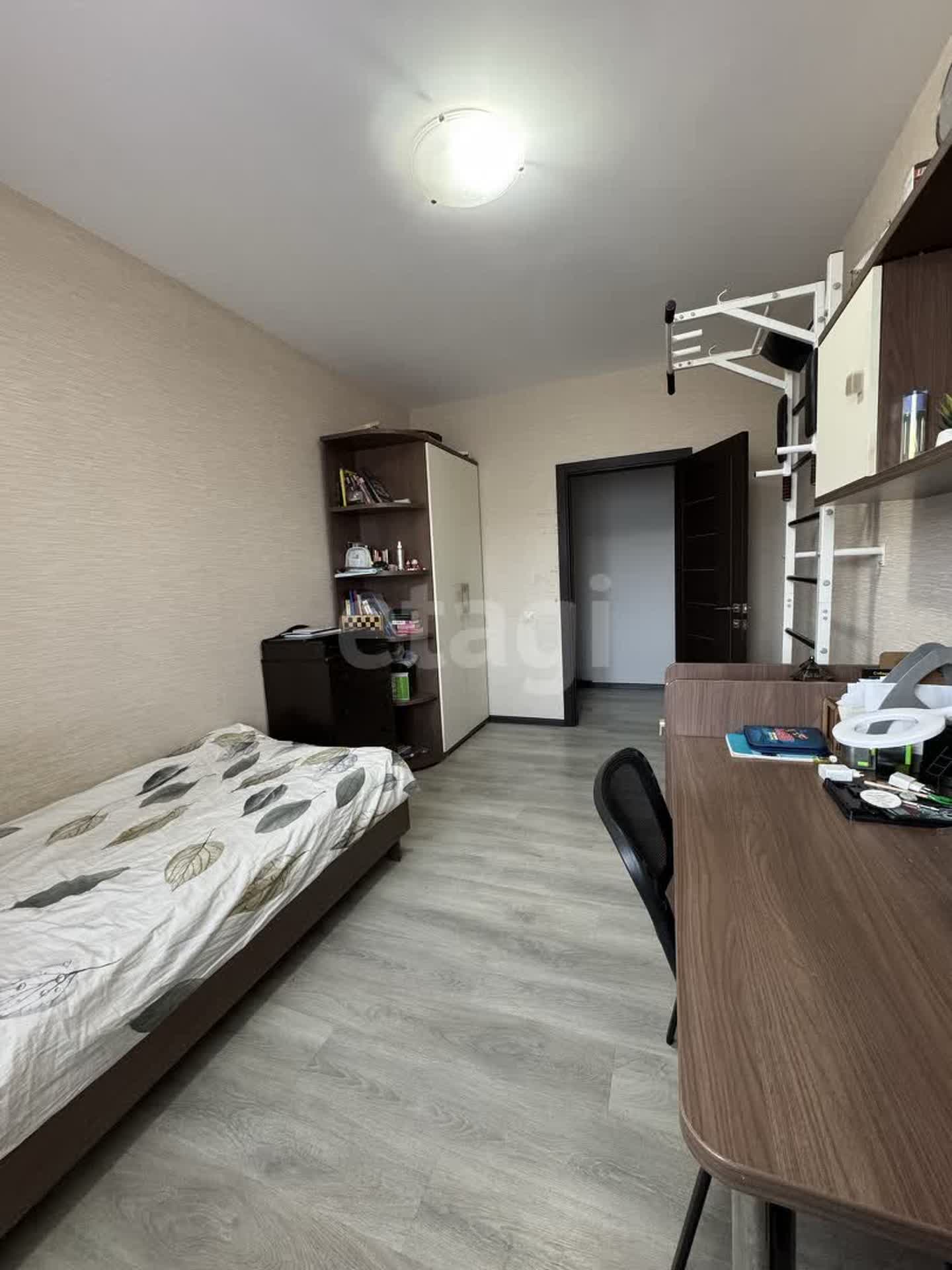 Продажа 3-комнатной квартиры, Улан-Удэ, Республика Бурятия,  Улан-Удэ