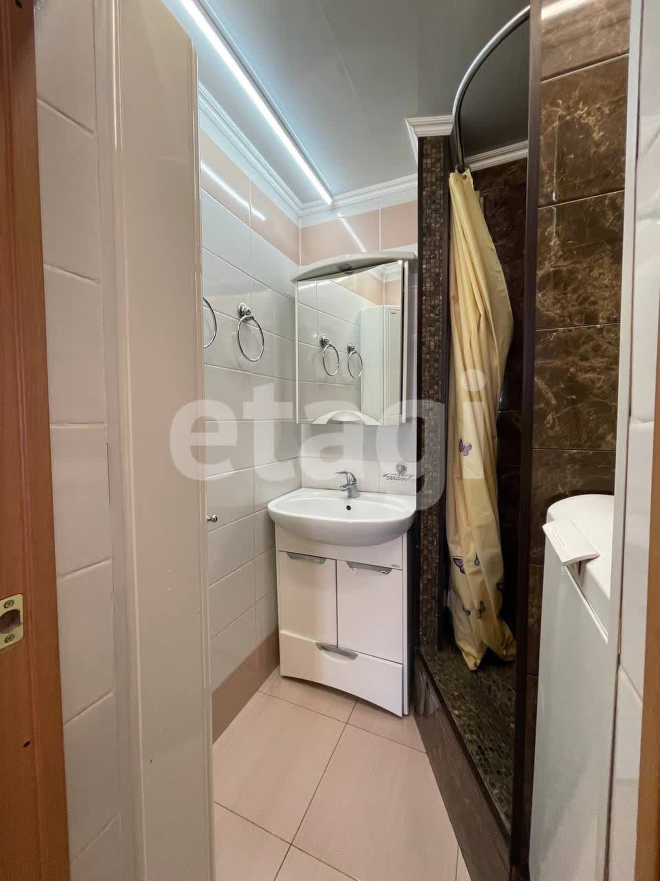 Продажа 4-комнатной квартиры, Улан-Удэ, Республика Бурятия,  Улан-Удэ