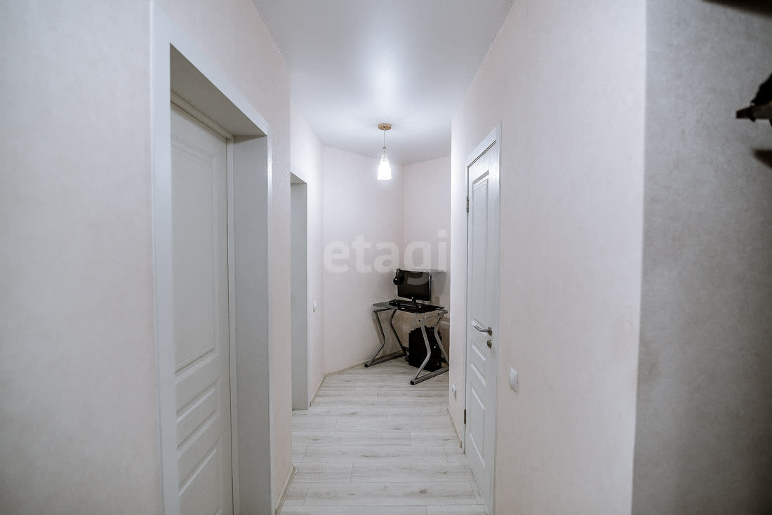 Продажа 2-комнатной квартиры, Южно-Сахалинск, Сахалинская область,  Южно-Сахалинск