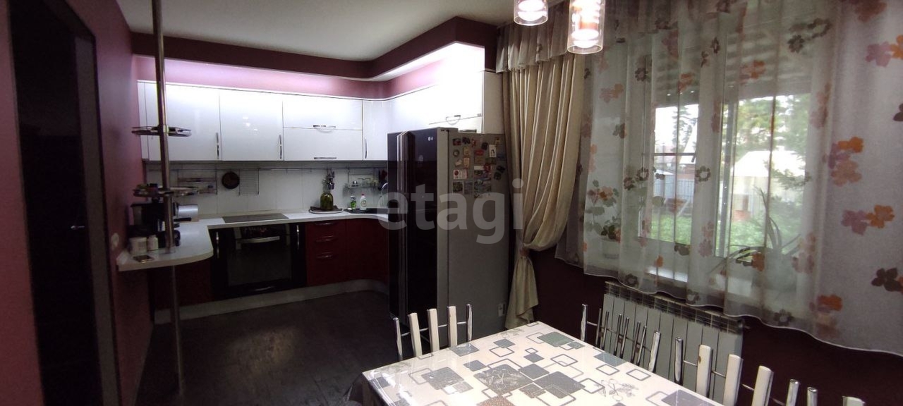 Продажа дома, 246м <sup>2</sup>, 8 сот., Улан-Удэ, Республика Бурятия,  Октябрьский