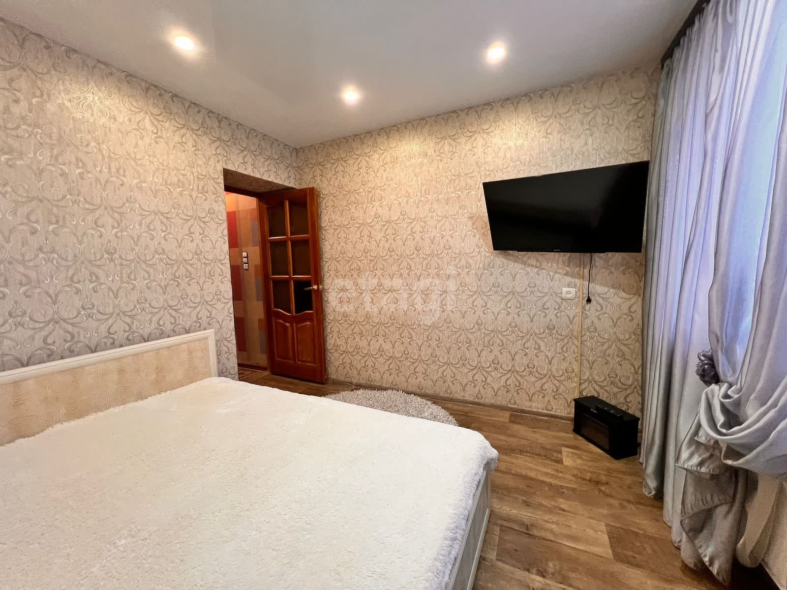 Продажа 2-комнатной квартиры, Южно-Сахалинск, Сахалинская область,  Южно-Сахалинск