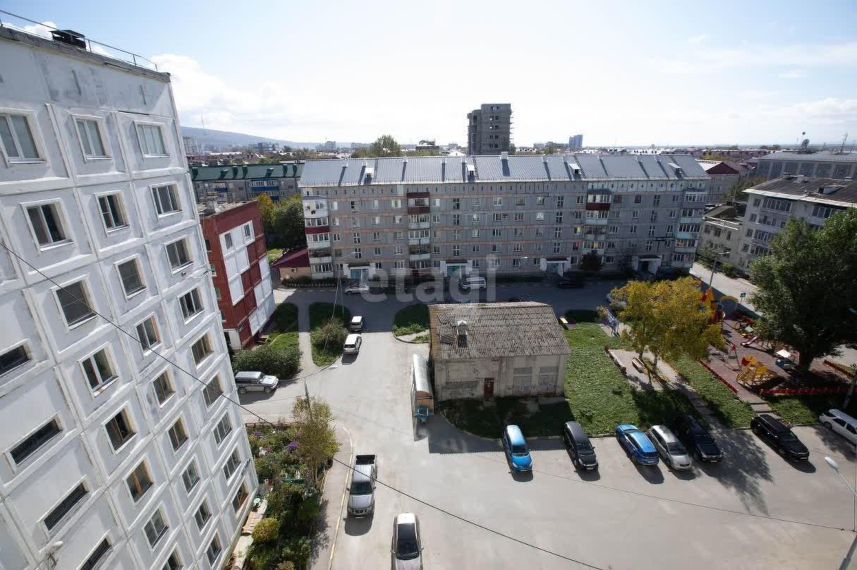 Продажа 4-комнатной квартиры, Южно-Сахалинск, Сахалинская область,  Южно-Сахалинск