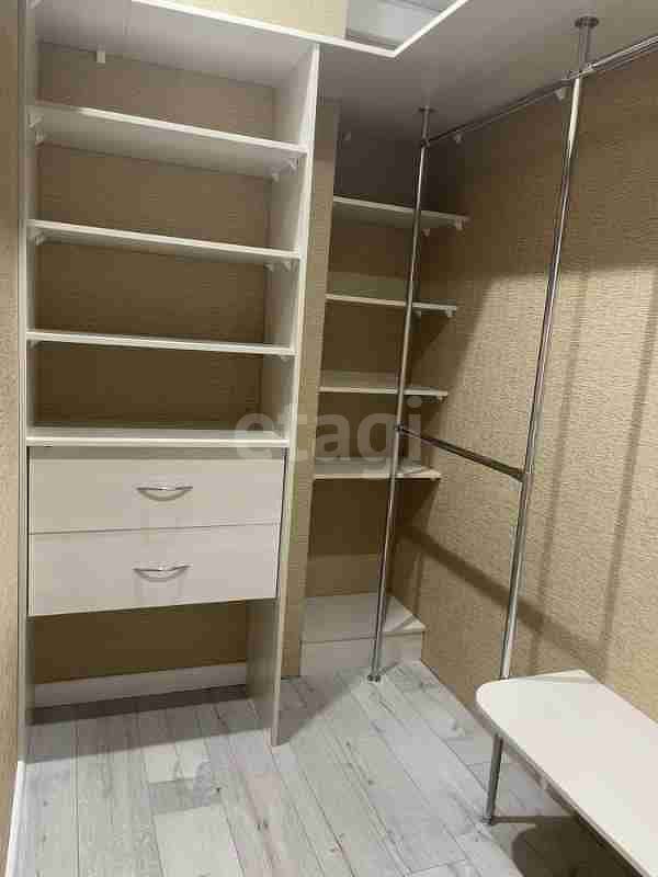 Аренда 3-комнатной квартиры, Южно-Сахалинск, Сахалинская область,  Южно-Сахалинск