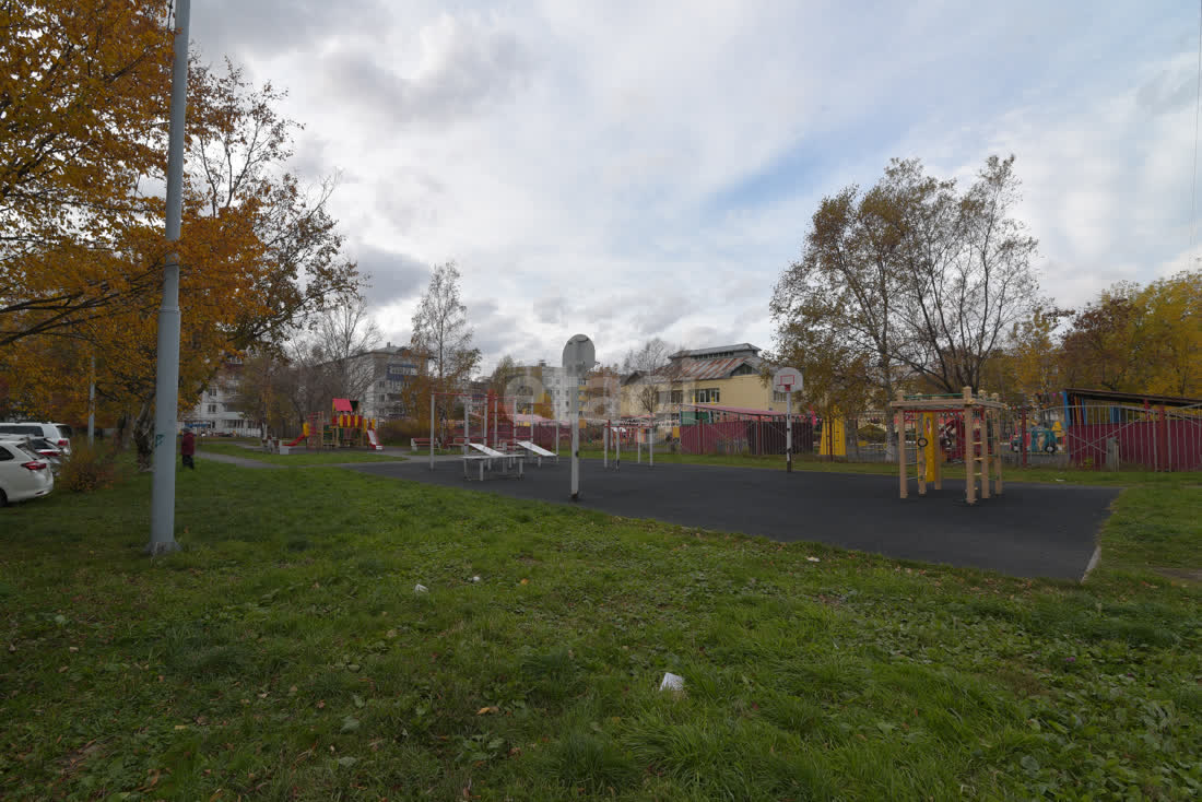 Продажа 3-комнатной квартиры, Южно-Сахалинск, Сахалинская область,  Южно-Сахалинск