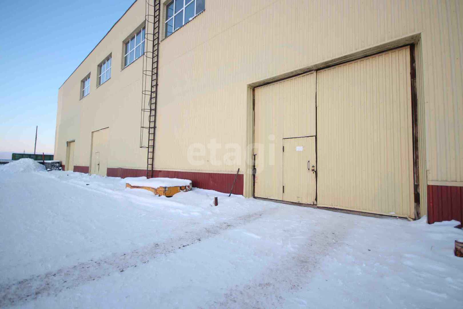 Аренда коммерческой недвижимости, 2500м <sup>2</sup>, Новый Уренгой, Ямало-Ненецкий АО,  Новый Уренгой