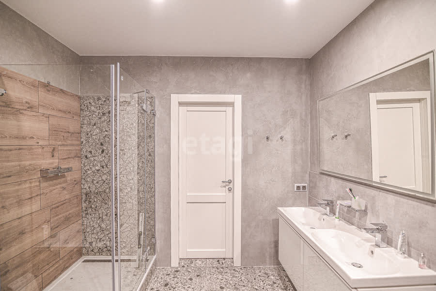 Продажа 3-комнатной квартиры, Южно-Сахалинск, Сахалинская область,  Южно-Сахалинск