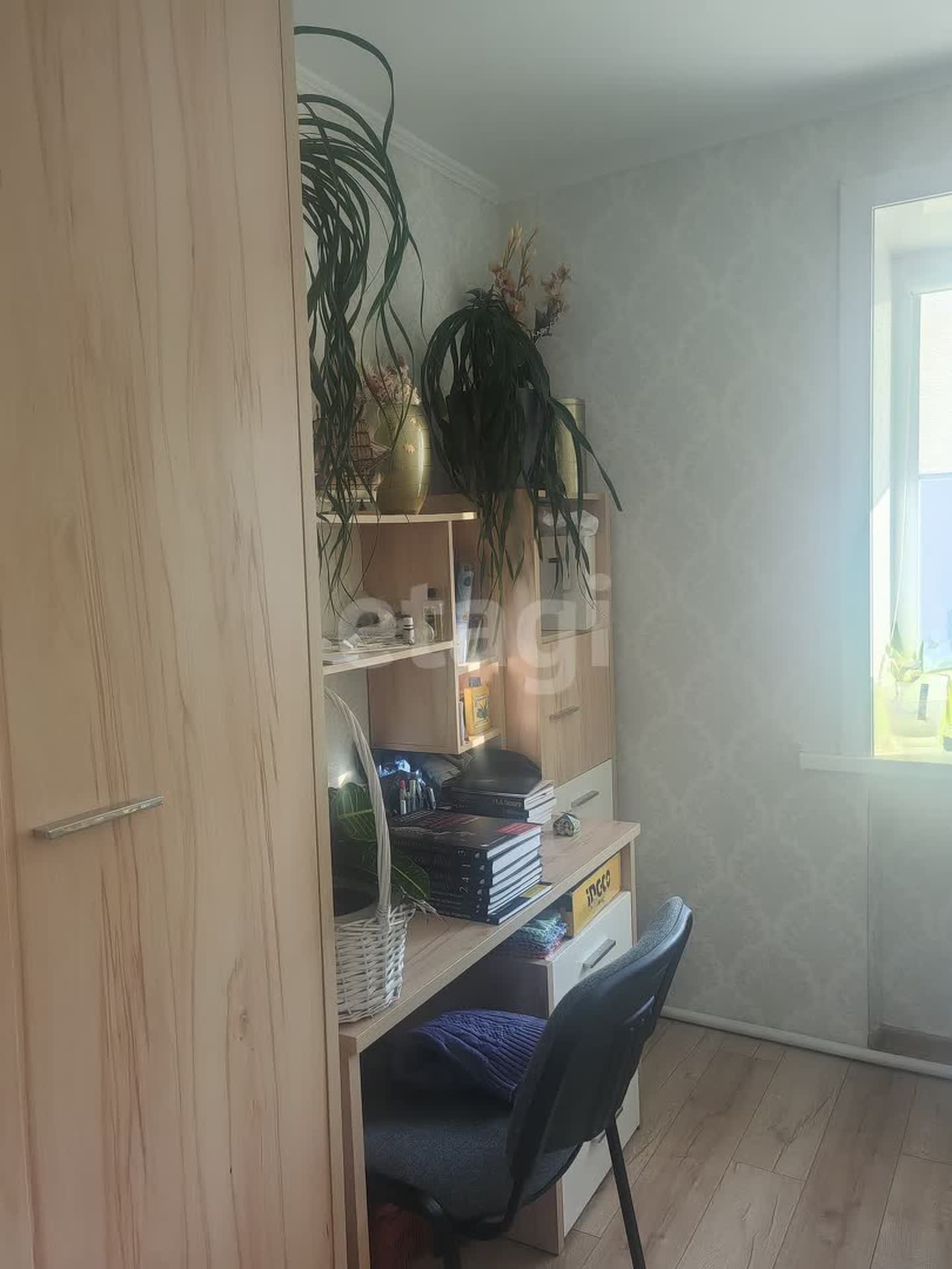 Продажа 4-комнатной квартиры, Южно-Сахалинск, Сахалинская область,  Южно-Сахалинск