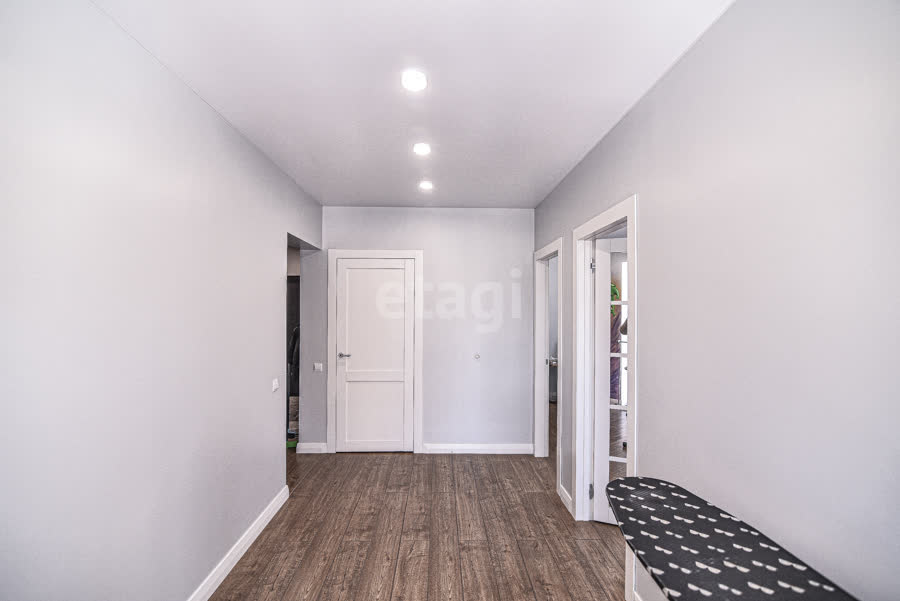 Продажа 3-комнатной квартиры, Южно-Сахалинск, Сахалинская область,  Южно-Сахалинск