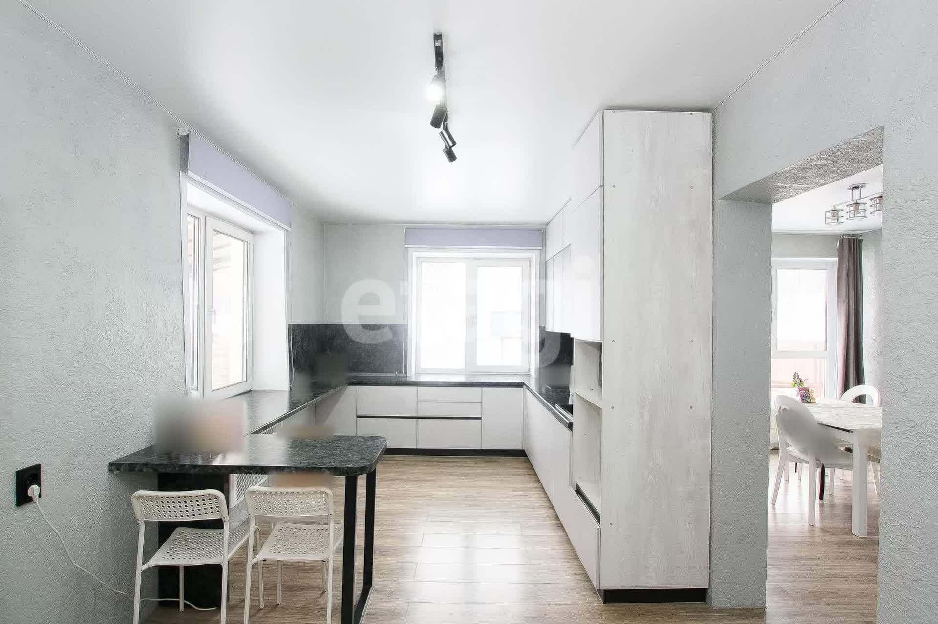 Продажа дома, 267м <sup>2</sup>, 7 сот., Улан-Удэ, Республика Бурятия,  Октябрьский