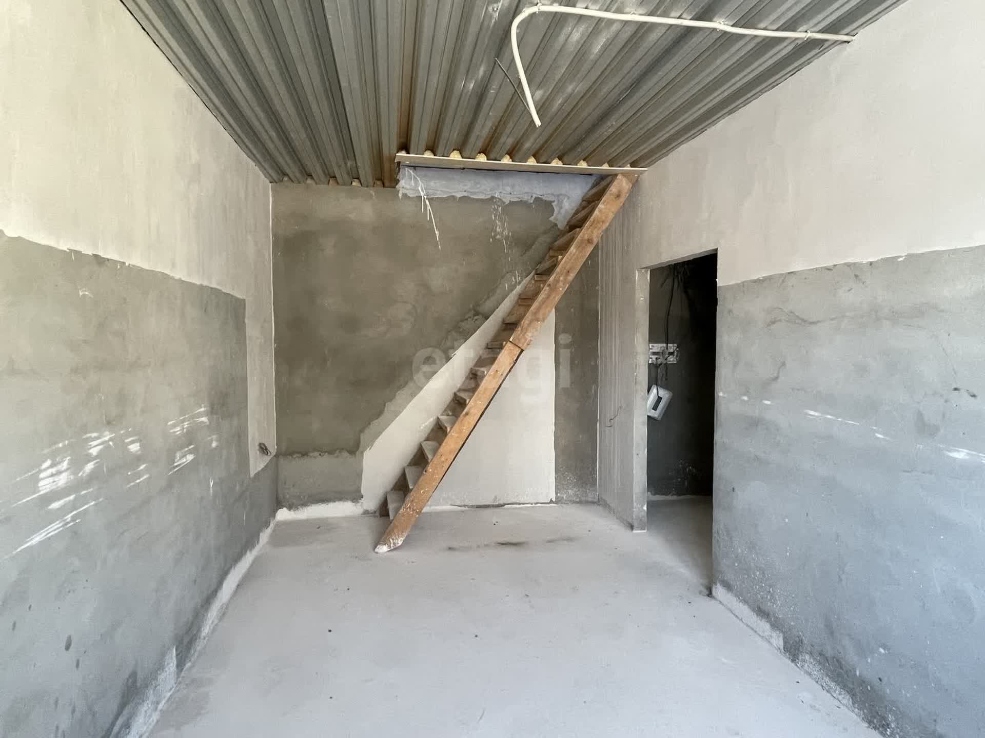 Продажа 2-комнатной квартиры, Южно-Сахалинск, Сахалинская область,  Южно-Сахалинск