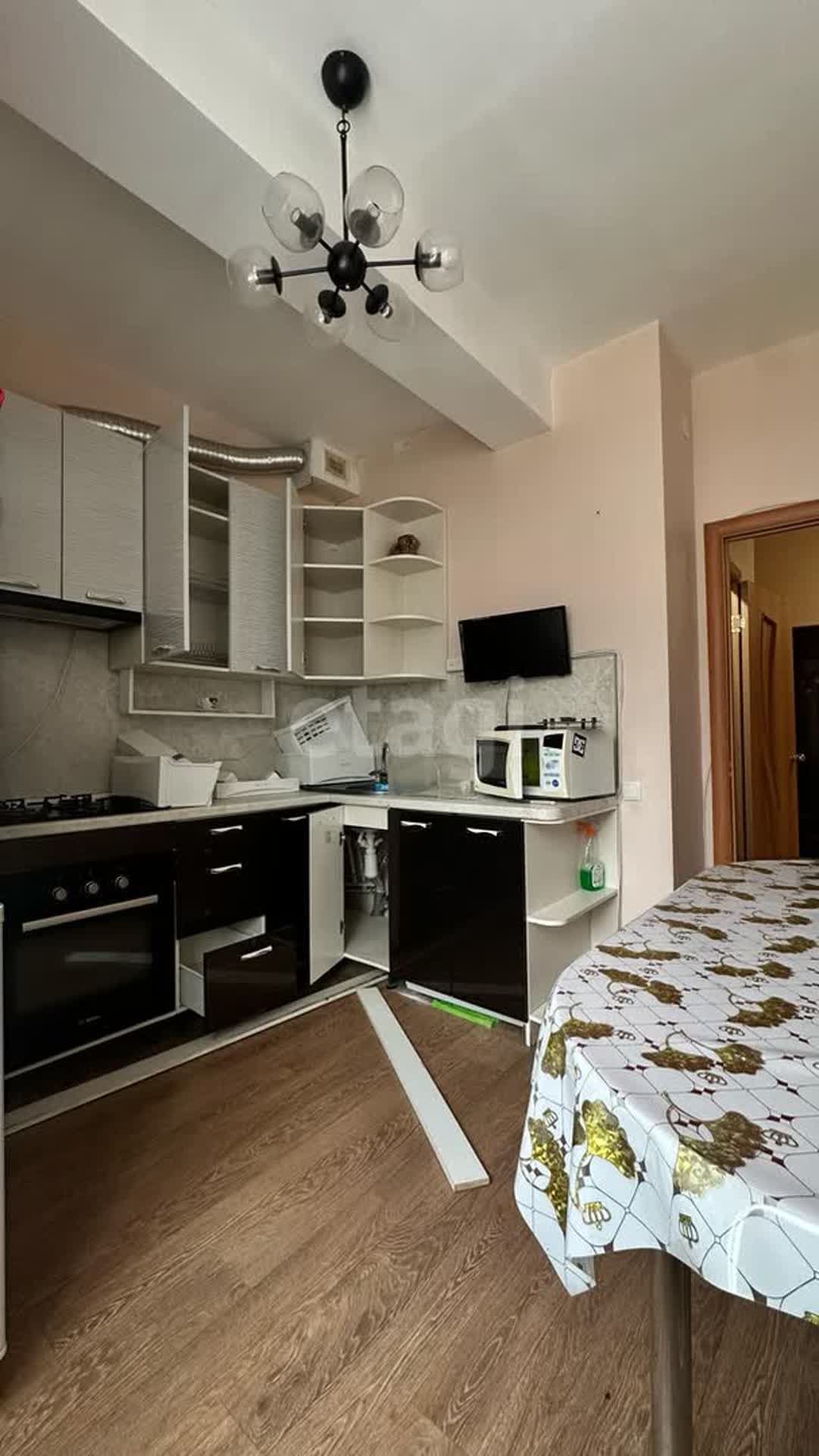 Продажа 2-комнатной квартиры, Южно-Сахалинск, Сахалинская область,  Южно-Сахалинск