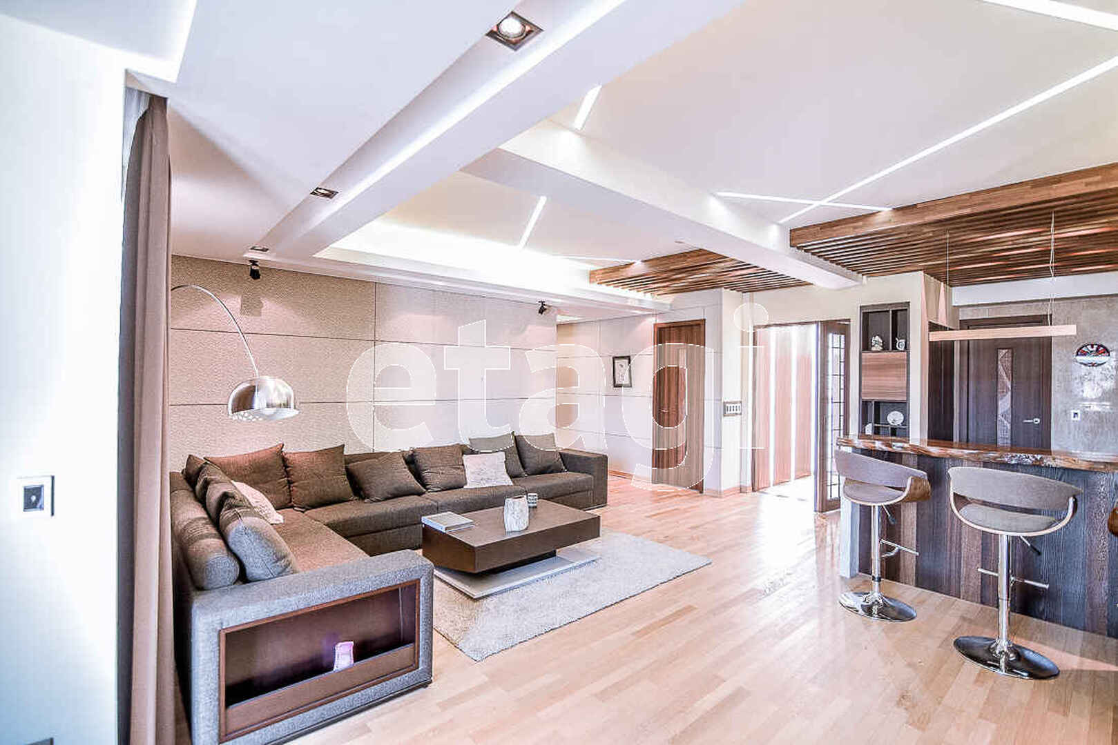 Продажа 3-комнатной квартиры, Южно-Сахалинск, Сахалинская область,  Южно-Сахалинск