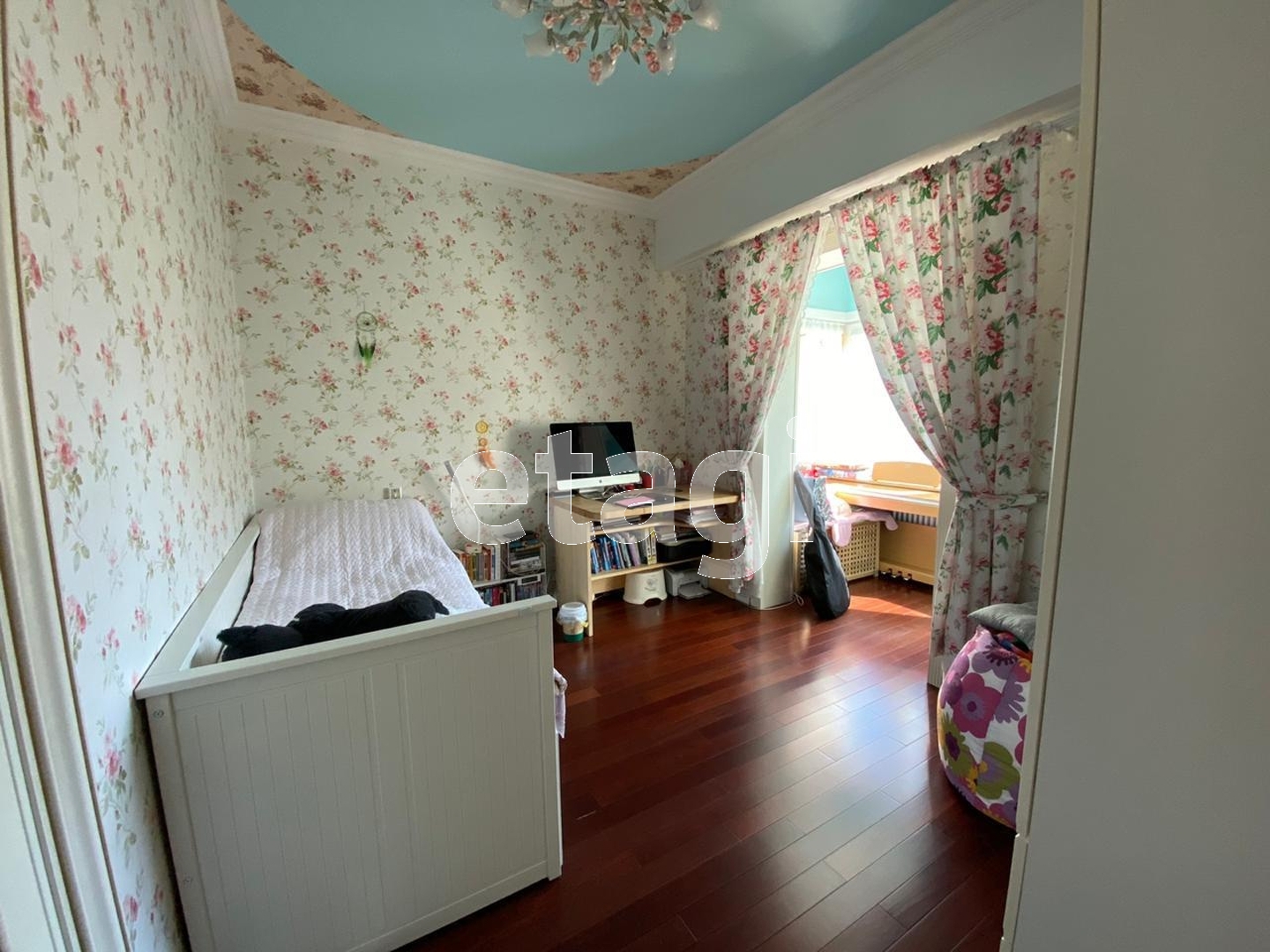 Продажа 4-комнатной квартиры, Южно-Сахалинск, Сахалинская область,  Южно-Сахалинск