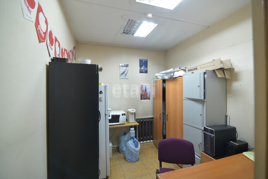 Продажа коммерческой недвижимости, 250м <sup>2</sup>, Южно-Сахалинск, Сахалинская область,  Южно-Сахалинск