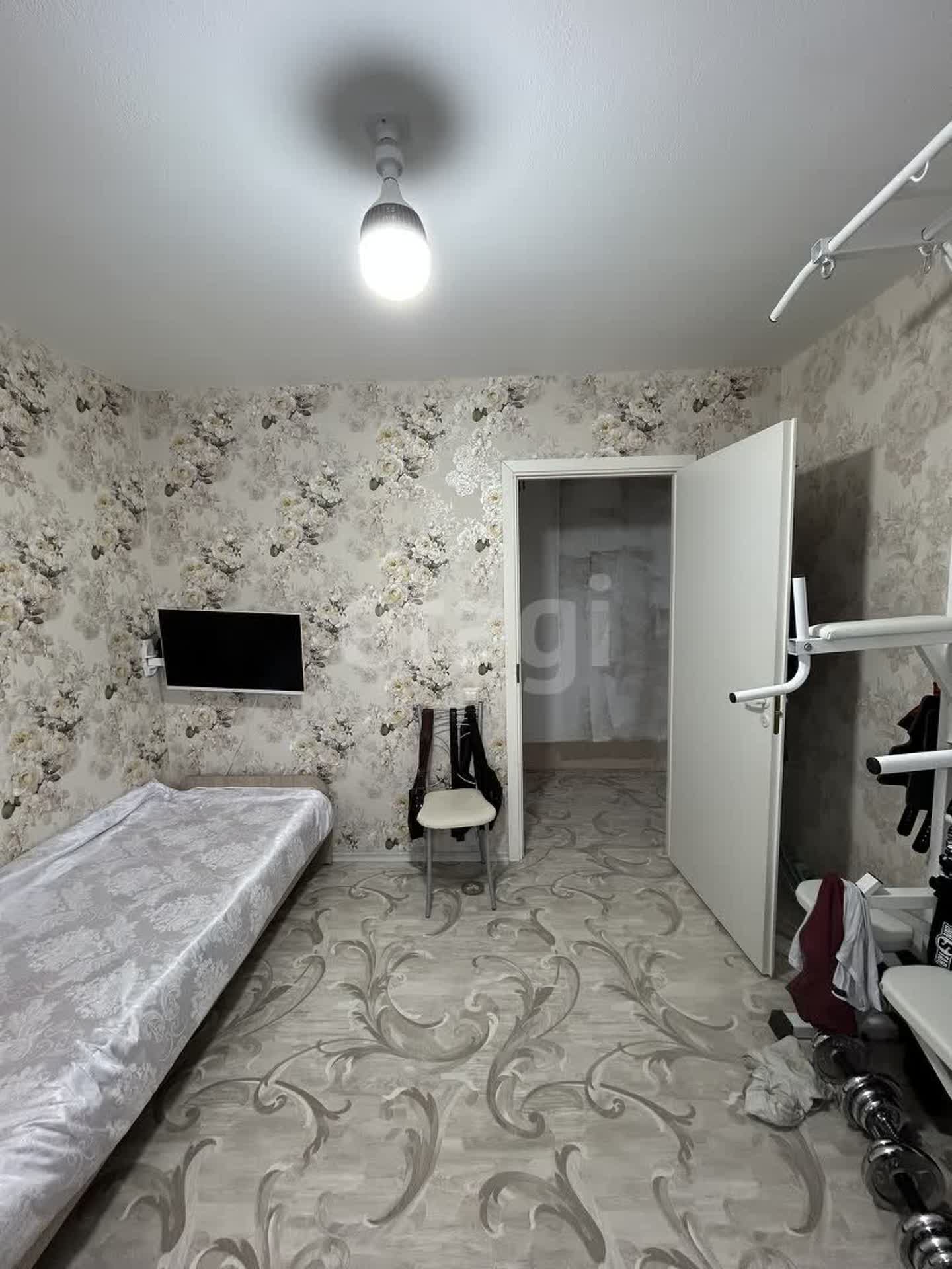 Продажа 2-комнатной квартиры, Южно-Сахалинск, Сахалинская область,  Южно-Сахалинск