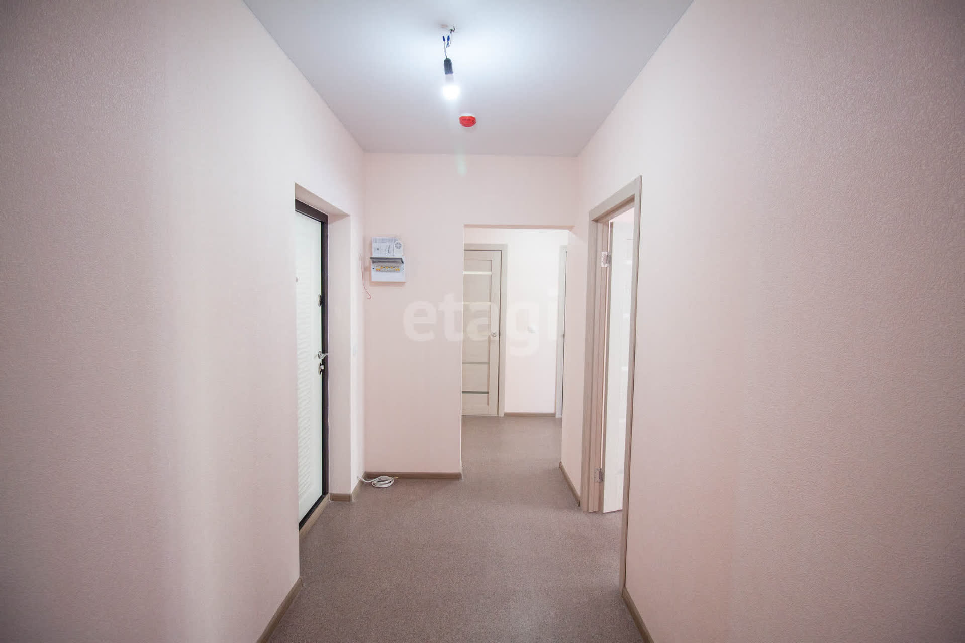 Продажа 2-комнатной квартиры, Южно-Сахалинск, Сахалинская область,  Южно-Сахалинск