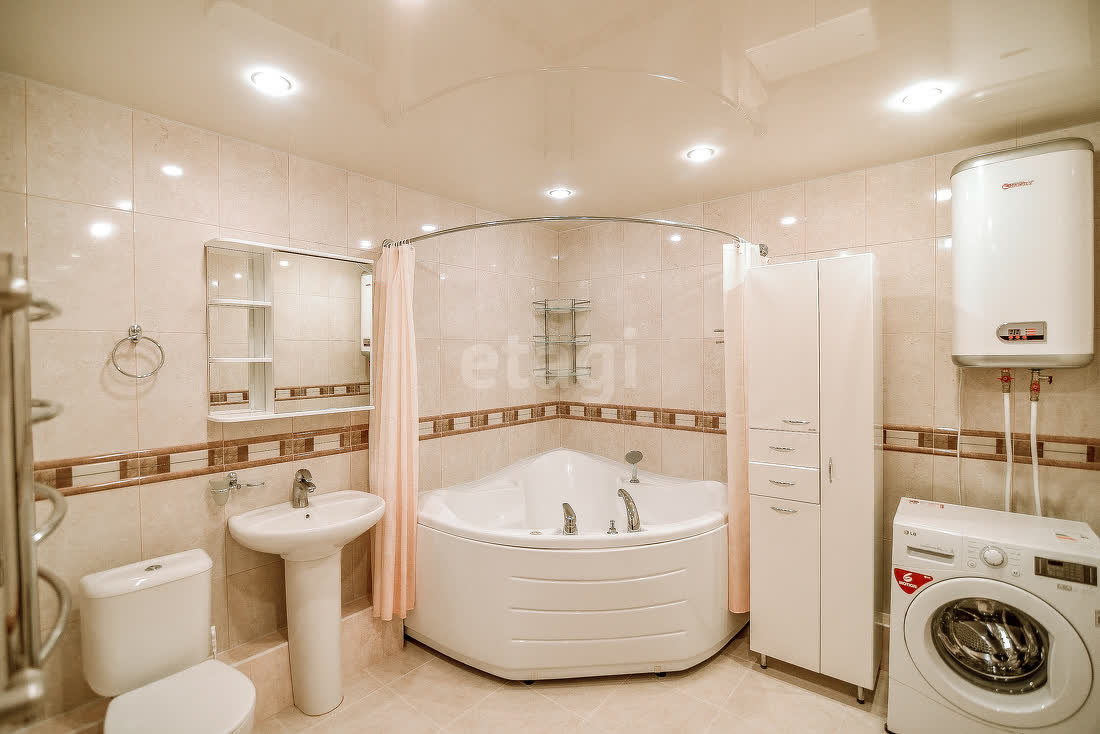 Продажа 4-комнатной квартиры, Южно-Сахалинск, Сахалинская область,  Южно-Сахалинск