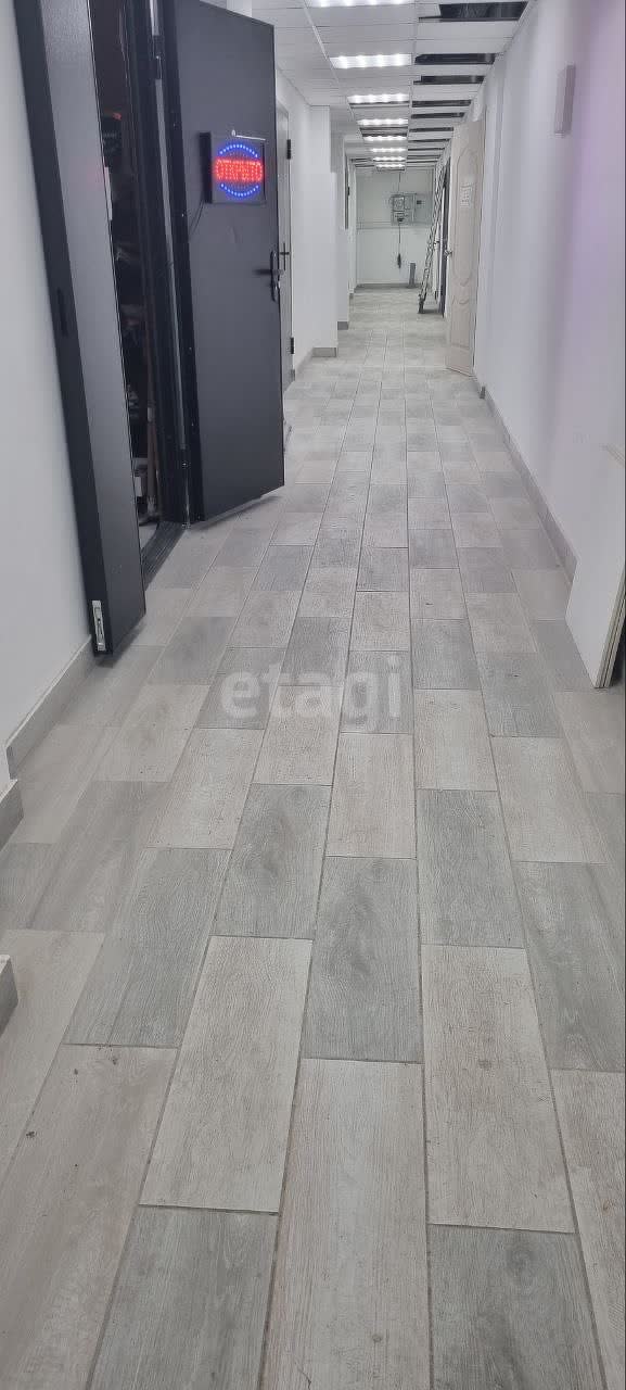 Продажа коммерческой недвижимости, 40м <sup>2</sup>, Новый Уренгой, Ямало-Ненецкий АО,  Новый Уренгой