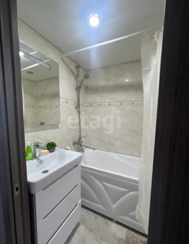 Продажа 3-комнатной квартиры, Южно-Сахалинск, Сахалинская область,  Южно-Сахалинск