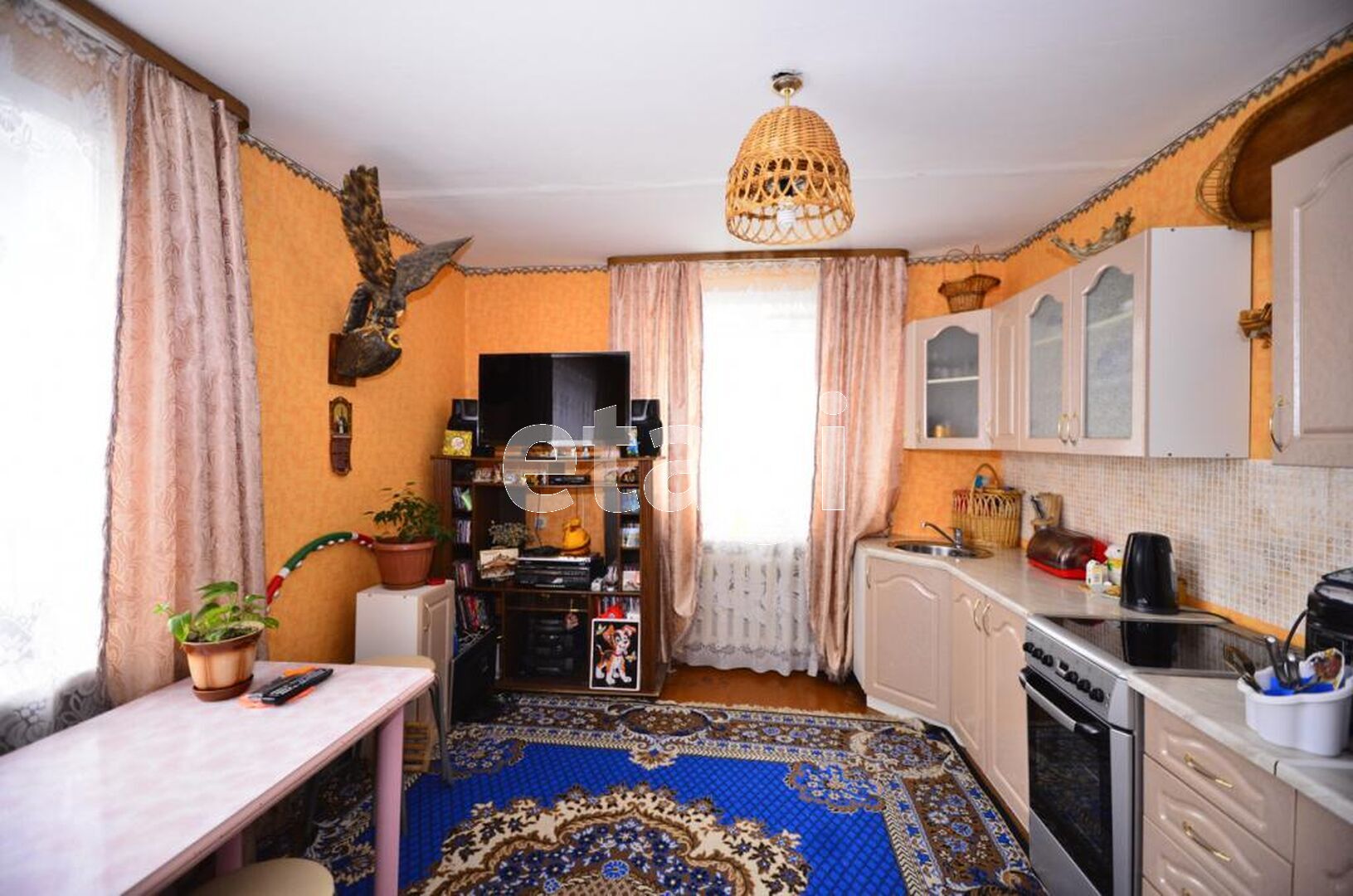 Продажа 2-комнатной квартиры, Южно-Сахалинск, Сахалинская область,  Южно-Сахалинск