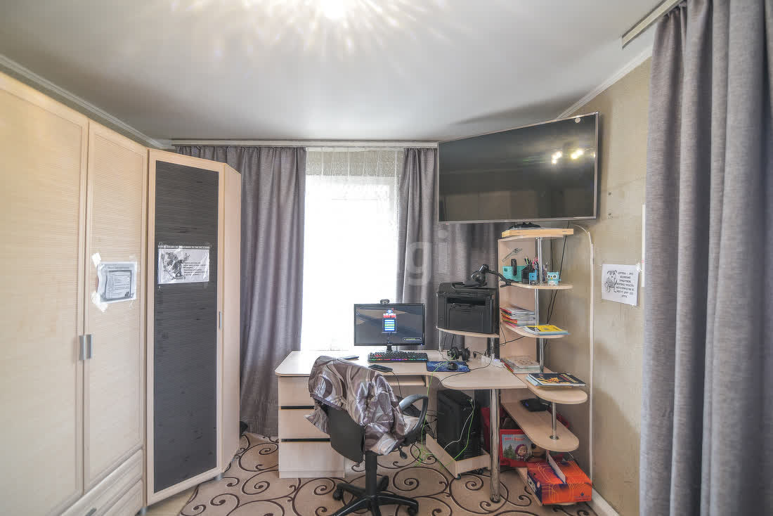 Продажа 2-комнатной квартиры, Южно-Сахалинск, Сахалинская область,  Южно-Сахалинск