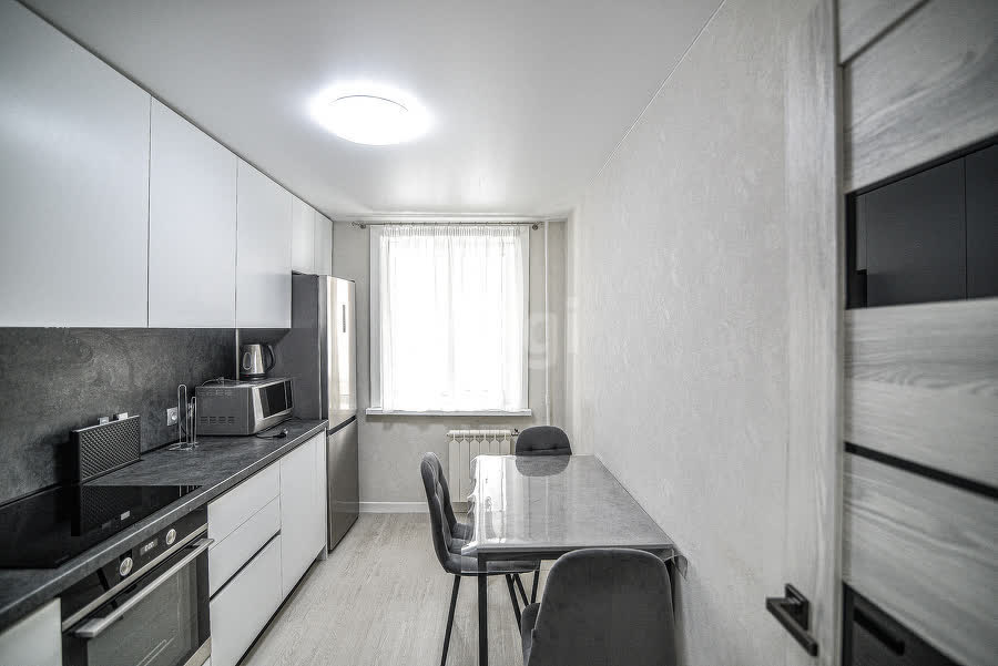 Продажа 3-комнатной квартиры, Южно-Сахалинск, Сахалинская область,  Южно-Сахалинск