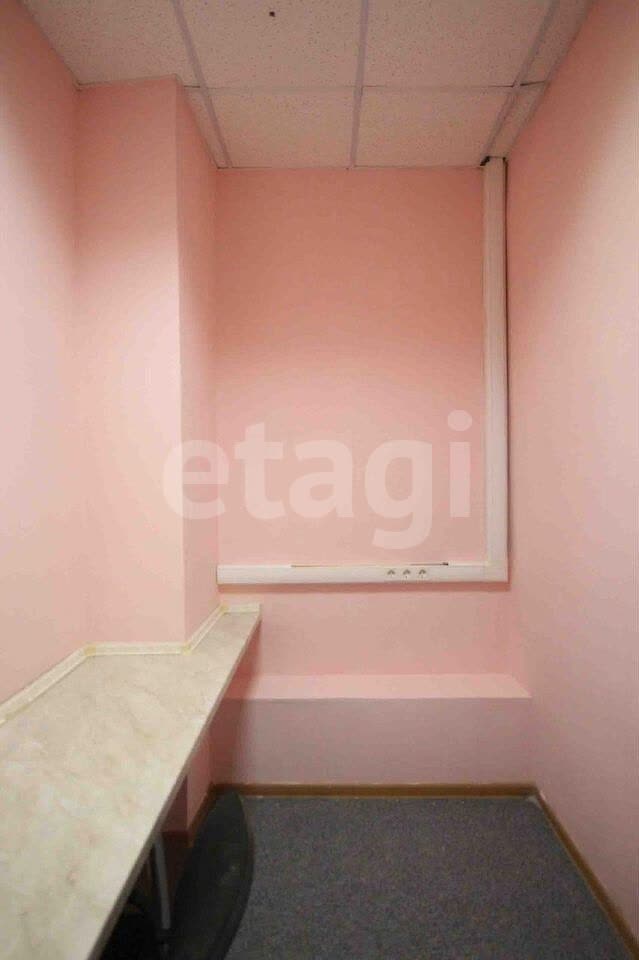 Продажа коммерческой недвижимости, 297м <sup>2</sup>, Новый Уренгой, Ямало-Ненецкий АО,  Новый Уренгой