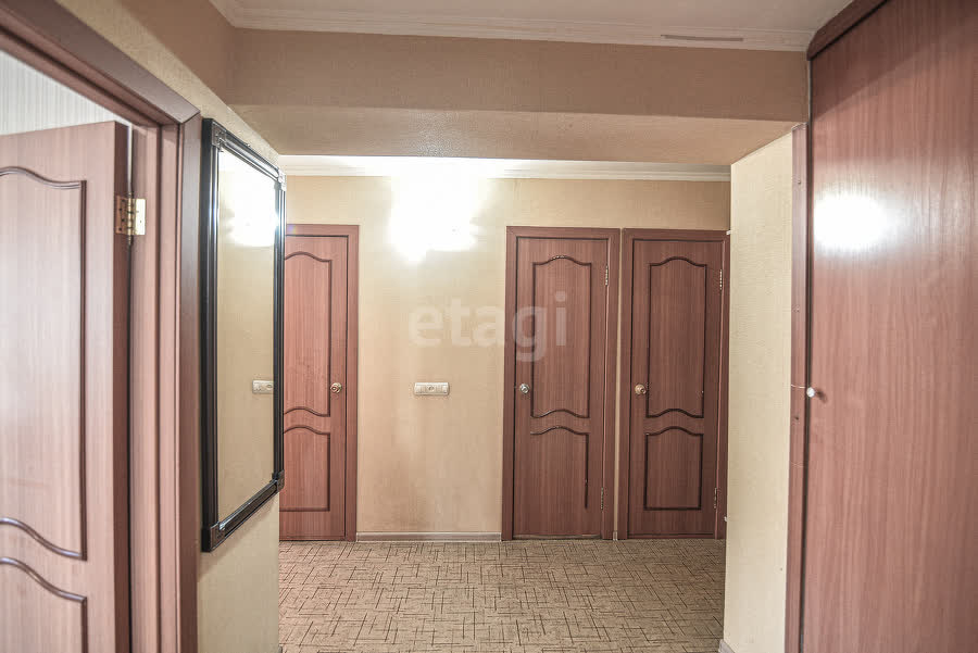 Продажа 2-комнатной квартиры, Южно-Сахалинск, Сахалинская область,  Южно-Сахалинск