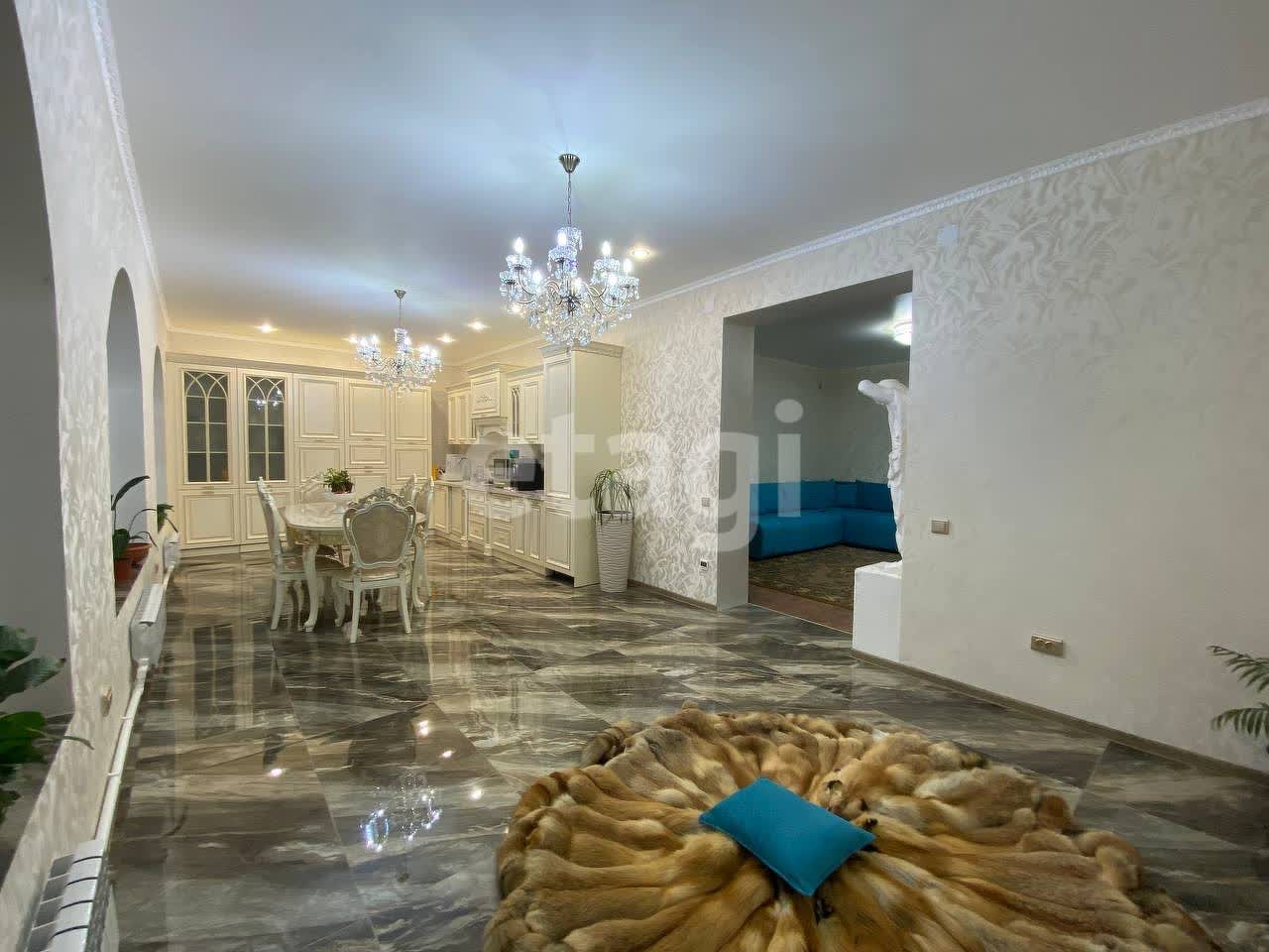 Продажа дома, 185м <sup>2</sup>, 8 сот., Улан-Удэ, Республика Бурятия,  Октябрьский