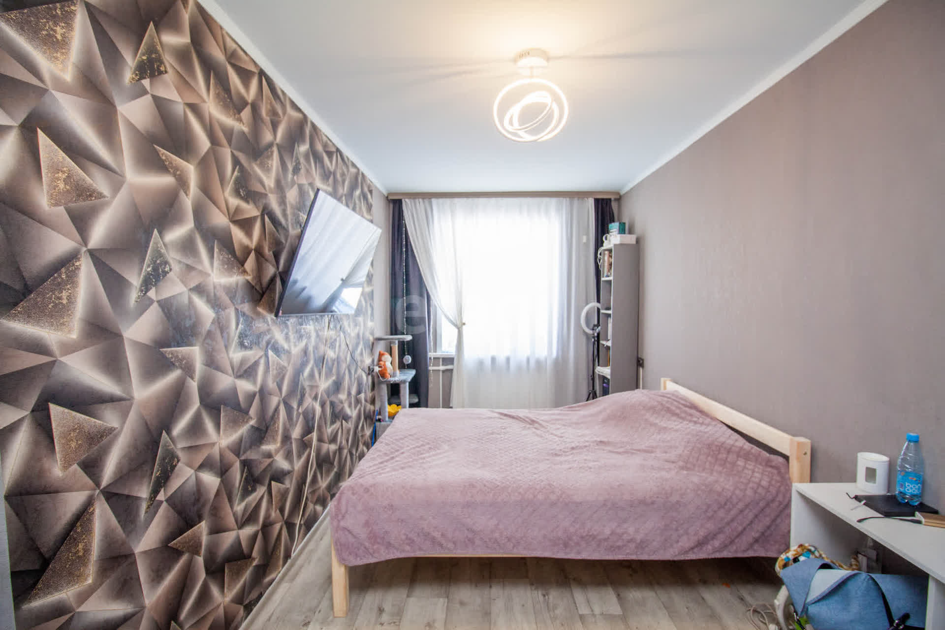 Продажа 3-комнатной квартиры, Южно-Сахалинск, Сахалинская область,  Южно-Сахалинск