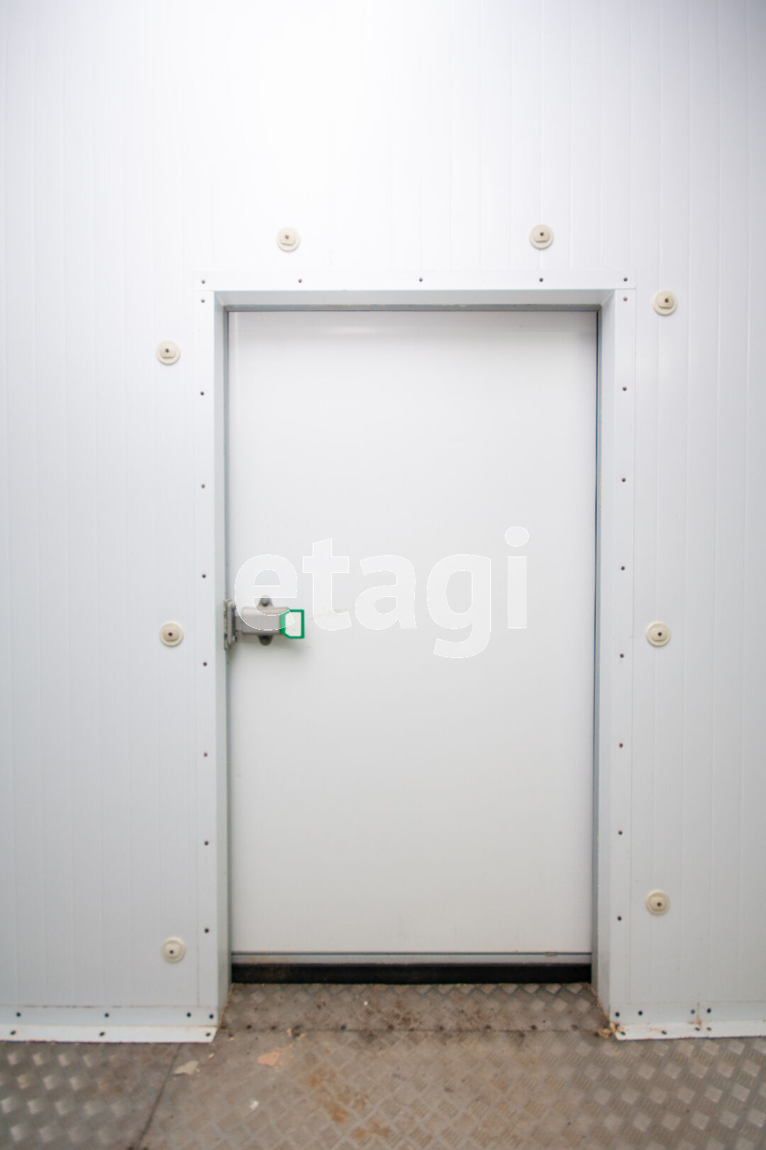 Продажа коммерческой недвижимости, 142м <sup>2</sup>, Новый Уренгой, Ямало-Ненецкий АО,  Новый Уренгой