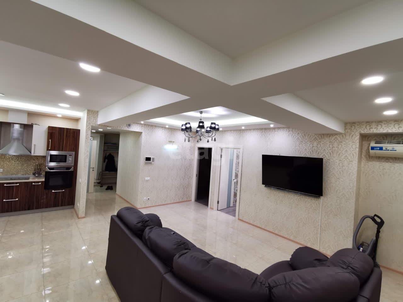 Аренда 3-комнатной квартиры, Южно-Сахалинск, Сахалинская область,  Южно-Сахалинск