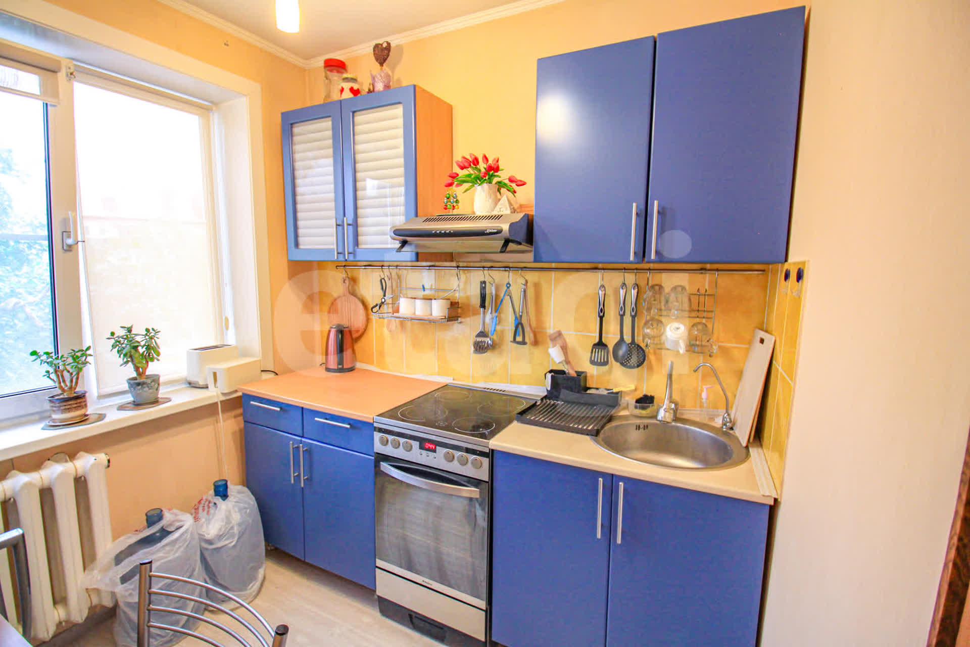 Продажа 2-комнатной квартиры, Южно-Сахалинск, Сахалинская область,  Южно-Сахалинск