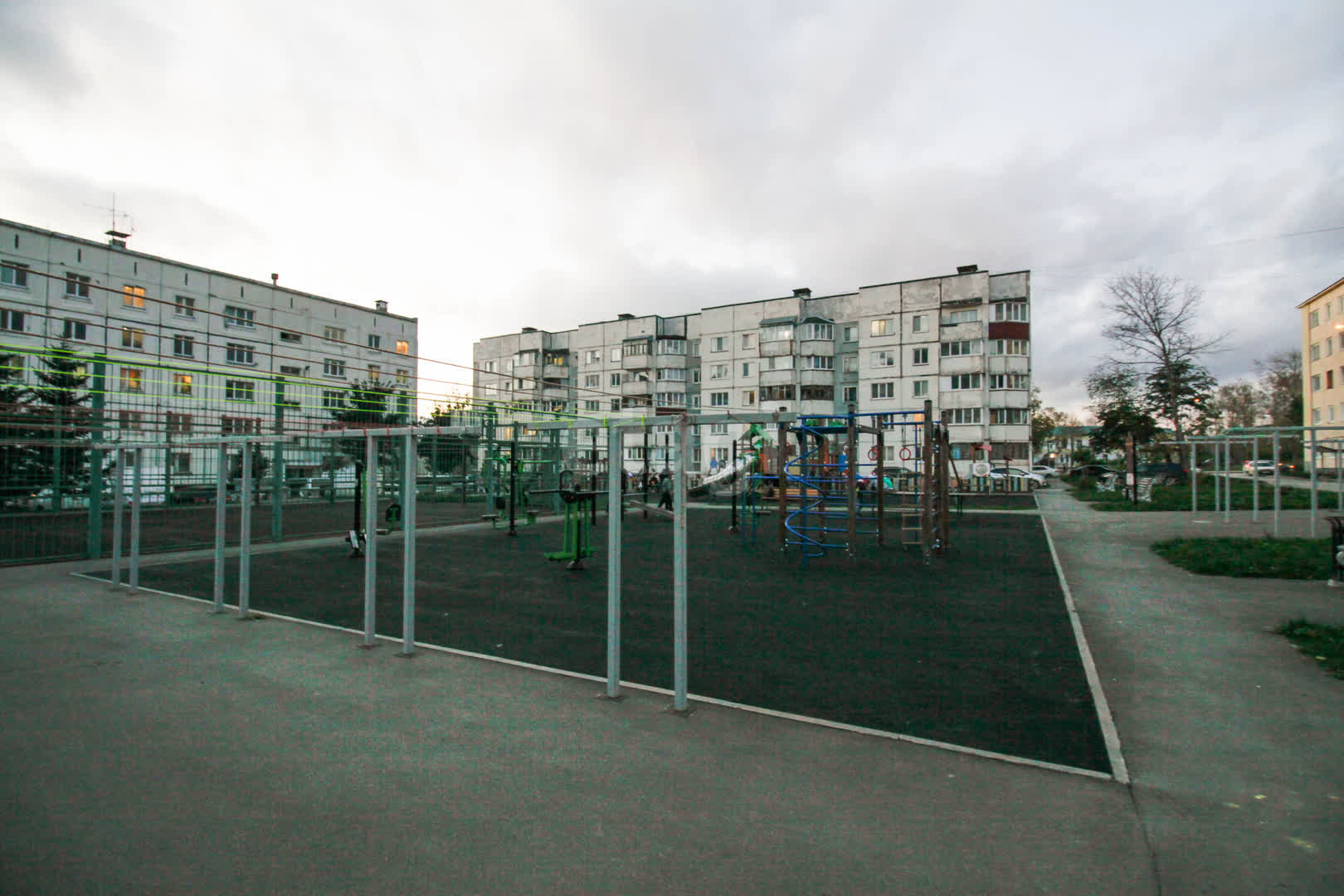 Продажа 4-комнатной квартиры, Южно-Сахалинск, Сахалинская область,  Южно-Сахалинск