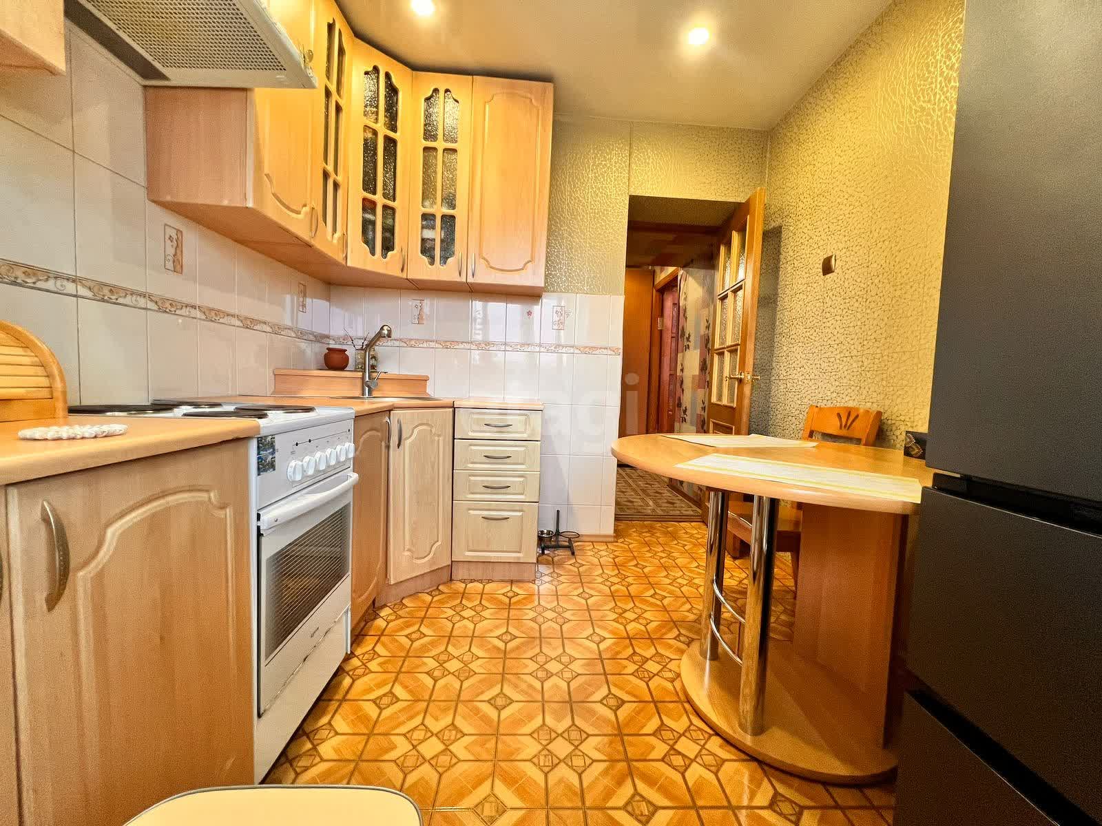 Продажа 2-комнатной квартиры, Южно-Сахалинск, Сахалинская область,  Южно-Сахалинск