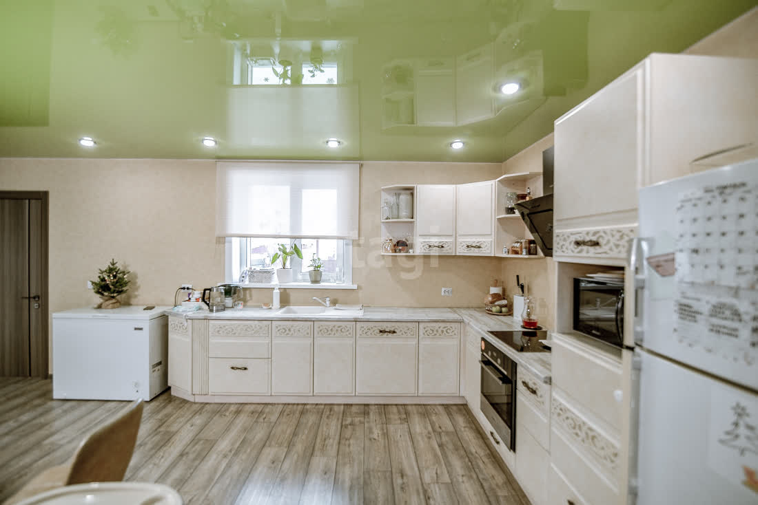 Продажа дома, 215м <sup>2</sup>, 7 сот., Южно-Сахалинск, Сахалинская область,  Южно-Сахалинск