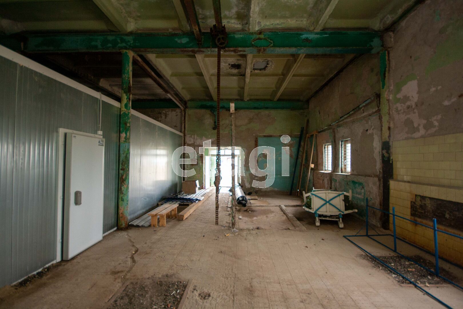 Продажа коммерческой недвижимости, 142м <sup>2</sup>, Новый Уренгой, Ямало-Ненецкий АО,  Новый Уренгой