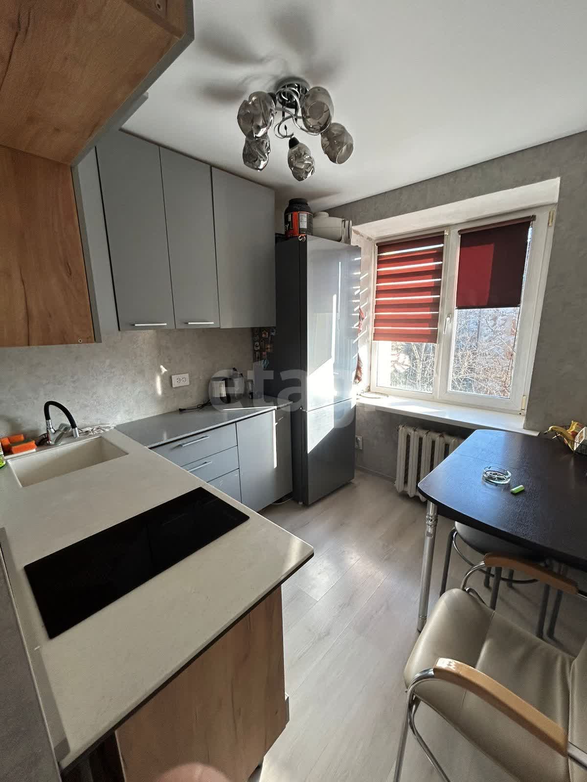 Продажа 2-комнатной квартиры, Южно-Сахалинск, Сахалинская область,  Южно-Сахалинск