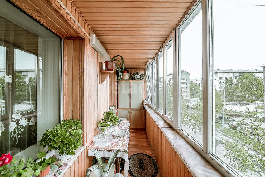 Продажа 4-комнатной квартиры, Южно-Сахалинск, Сахалинская область,  Южно-Сахалинск